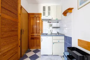 Studio with garden, BBQ & terrace - Image 4