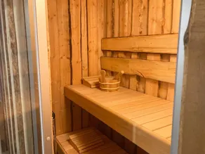 Holiday home with BBQ, garden & sauna | Mountain view - Image 3