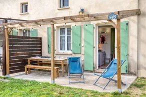 Charmante maison adaptée aux familles avec piscine, barbecue et jardin | Vue jardin | Avec animaux admis - Image 2