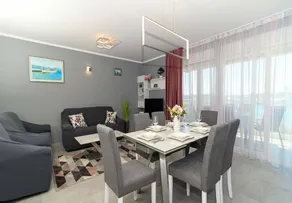 Apartment with BBQ & terrace | Sea view - Image 3