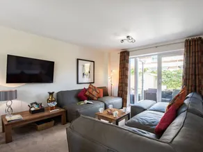 Family-friendly cottage with garden | River view - Image 2