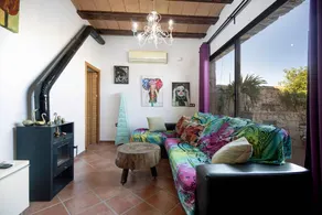 Casa vacacional con piscina privada, internet de alta velocidad y jardín | Vistas al jardín | Ideal para trabajar remoto - Image 5