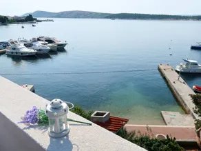 Nice holiday apartment with barbeque, terrace & garden | Sea view | Pets are welcome - Image 5