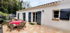 Fully equipped house with garden, terrace & barbecue | Garden view - Image 2