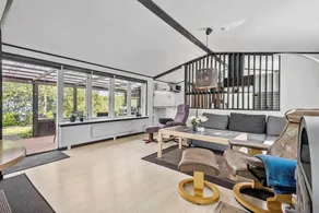 Holiday home with terrace - Image 3