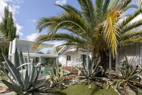 Maison de vacances avec piscine privée, terrasse et jardin | Vue jardin - Image 4