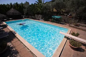 Family-friendly wonderful house with sauna, jacuzzi & barbecue | Garden view - Image 4
