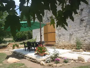 Cottage with barbecue, terrace & garden | Garden view - Image 4