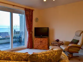 Children-friendly wonderful cottage with garden & terrace | Beach view | Beach nearby - Image 2