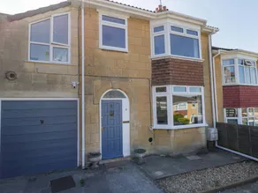Family-oriented cottage with garden | Pets are welcome - Image 2