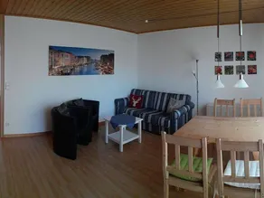Holiday home with heated pool, garden & terrace - Image 4