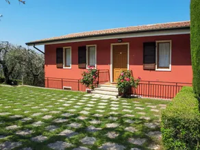 Modern apartment in Venice with Swimming pool and Garden - Image 3