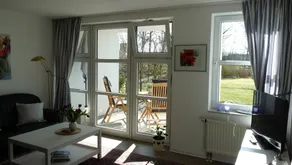 Flat with garden, terrace & sauna - Image 2