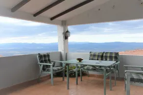 Holiday home with terrace & garden | Panoramic view - Image 5