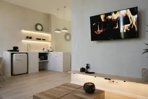 Skyline central apartment with fantastic view - Image 2