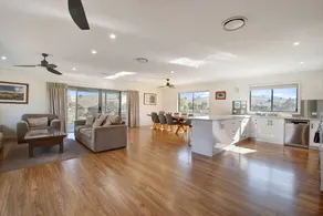 Cozy Cottage Retreat in the Lush Goobarragandra Valley, Tumut, New South Wales - Image 3