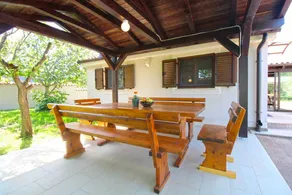 Holiday home mit Pool und Klimaanlage - Image 5
