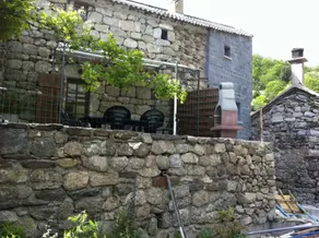Holiday home with terrace, pool & barbeque | Mountain view - Image 2