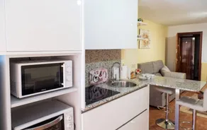 Wunderschöne Wohnung mit Garten und Terrasse | Ideal für Homeoffice - Image 5