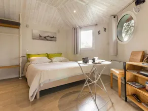 Beautiful bed and breakfast with pool - Image 3