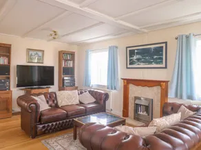 Cottage with garden - Image 4