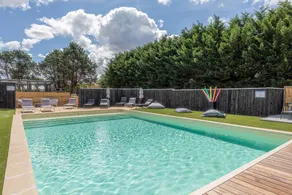Family-friendly wonderful flat with terrace, barbeque & heated pool - Image 3