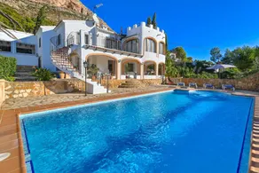 Kinderfreundliches gemütliches Ferienhaus mit privatem Pool, Garten und Grill - Image 2