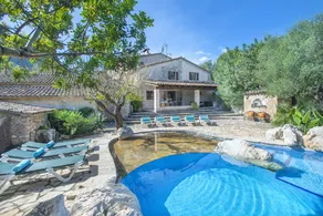Children-friendly villa with private pool, terrace & garden | Mountain view | Suitable for remote work - Image 5