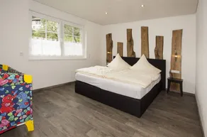 Holiday apartment with terrace, sauna & garden - Image 3