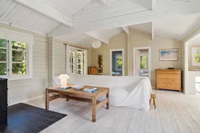 Family-oriented beautiful holiday home with barbeque & garden - Image 4