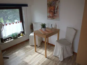 Charmant appartement adapté aux familles avec barbecue et jardin - Image 2