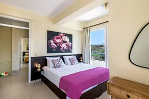 Villa with private pool, garden & barbeque - Image 2
