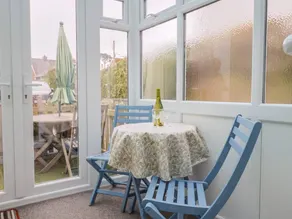 Family-friendly charming cottage with garden | Beach view | Close to the beach | Pets allowed - Image 2