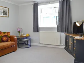 Child-friendly cottage with garden | Water view - Image 3