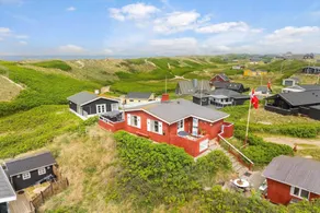 Holiday home with terrace & barbeque - Image 2