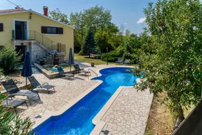 Fully equipped villa with garden, barbecue & terrace | Perfect for remote work | Dogs allowed - Image 4