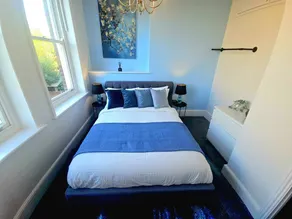 Cottage | City view - Image 3
