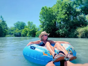 37 Son's Marvelous Nature Escape in Kingsbury, TX - Image 2