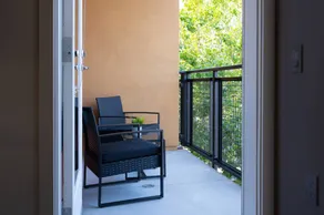 Holiday apartment with private pool - Image 3