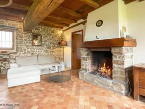 Cottage with barbecue & garden - Image 5