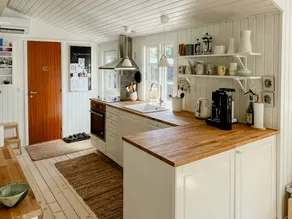 Children-friendly wonderful holiday home with terrace, barbecue & garden - Image 5