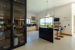 Wohnung mit Garten, schnellem Internet und privatem Pool - Image 5
