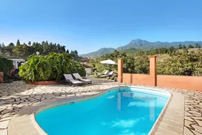 Ferienhaus mit Garten, Terrasse und Grill | Gartenblick | Perfekt für die Arbeit von Zuhause - Image 2