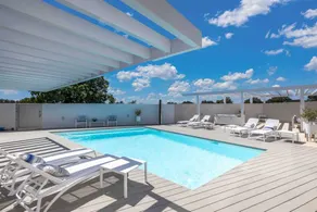 Villa mit Garten, Terrasse und Pool | Poolblick - Image 4