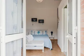 Chambre privée avec terrasse et internet haut débit - Image 2