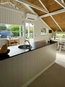 Kalmar house on Fejø near the beach - Image 3