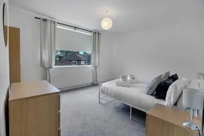 Maison avec internet haut débit et jardin - Image 5