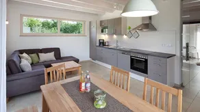 Holiday apartment with BBQ, garden & pool | Mountain view - Image 2