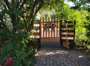 Holiday home with BBQ, terrace & garden | Mountain view - Image 2