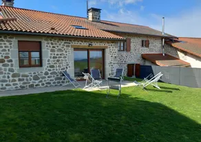 Cottage with barbeque, terrace & garden | Garden view - Image 2